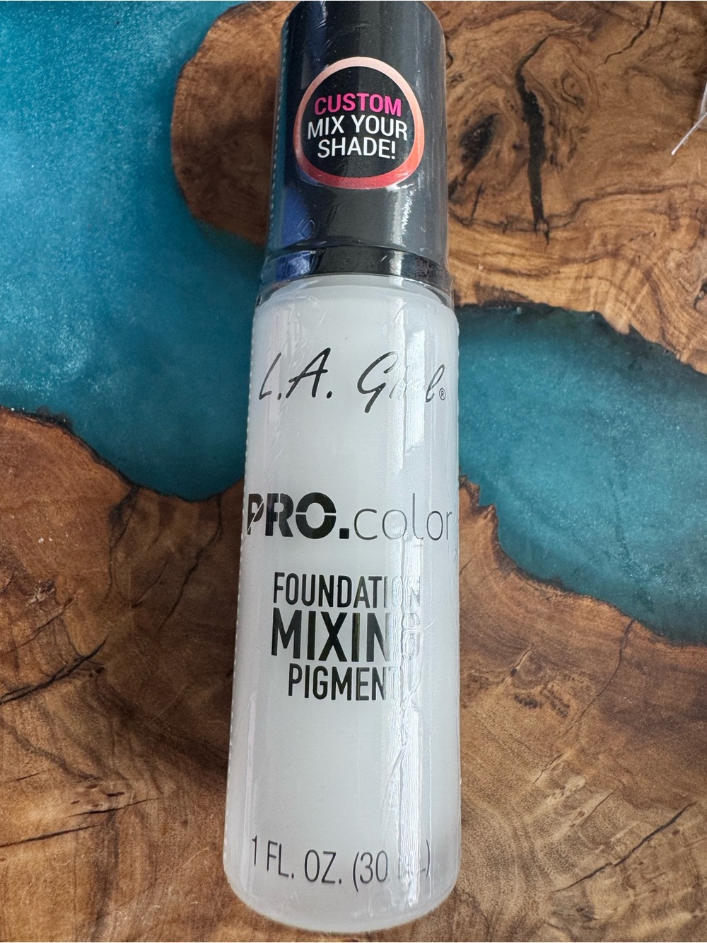 LA Girl Pro.Color Foundation Mixing Pigment – White